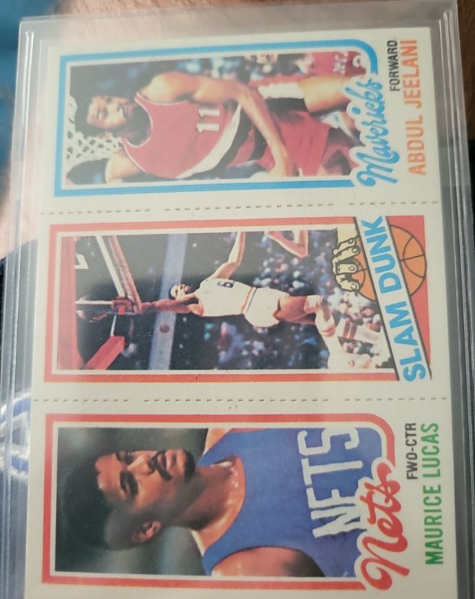 1980-81 Topps #262 Julius Erving Slam Dunk — front