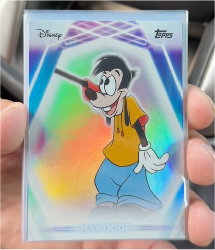2026 Topps Disney Neon Rainbow Foil #105 Max Goof — front