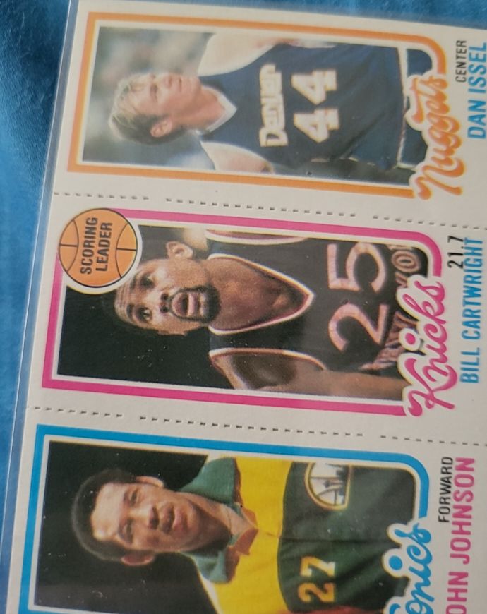 1980-81 Topps #76 Dan Issel — front