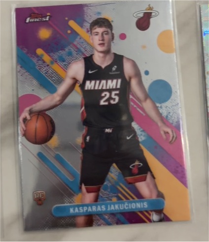 2025-26 Topps Finest #20 Kasparas Jakučionis — front
