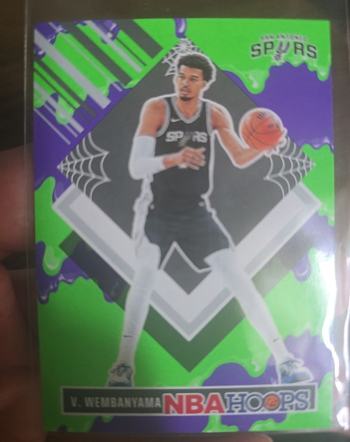 2024-25 Panini Haunted Hoops Tribute #285 Victor Wembanyama — front