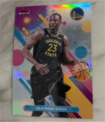 2025-26 Topps Finest #76 Draymond Green Oil Spill Refractor — front