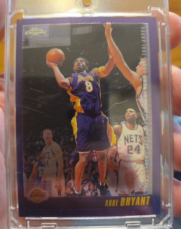 2000-01 Topps Chrome #107 Kobe Bryant — front