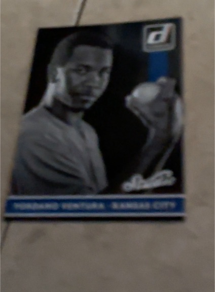 2015 Donruss #1 Yordano Ventura Studio Kansas City Royals — front