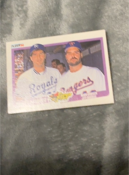 1990 Fleer #633 Mark Gubicza & Jeff Russell — front