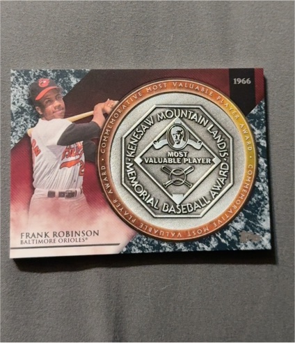 2017 Topps Update MVP Award Medallions #MVPR-FRO Frank Robinson — front