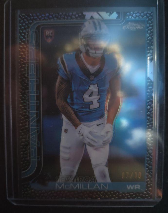 2025 Topps Chrome #326 Tetairoa McMillan Pulsar Rookie — front