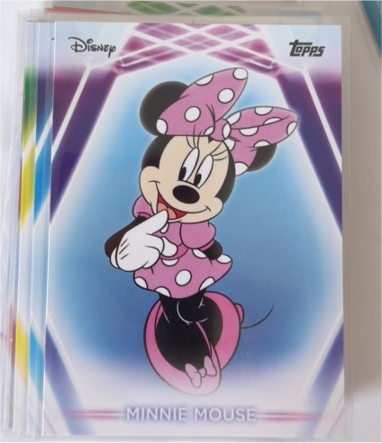 2026 Topps Disney Neon #199 Minnie Mouse — front