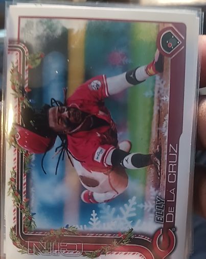 2025 Topps Holiday #H97 Elly De La Cruz — front