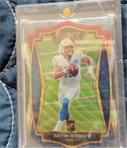 2020 Panini Select Premier Level Die-Cut #144 Justin Herbert — front
