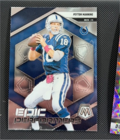 2025 Panini Mosaic Epic Performers #15 Peyton Manning — front