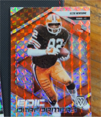 2025 Panini Mosaic #16 Ozzie Newsome Epic Performers — front