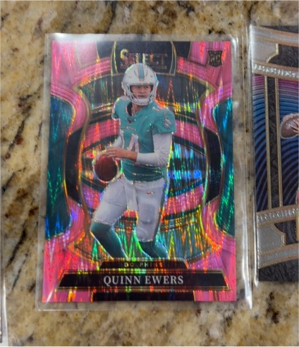 2025 Panini Select #82 Quinn Ewers Pink Shock Prizm — front