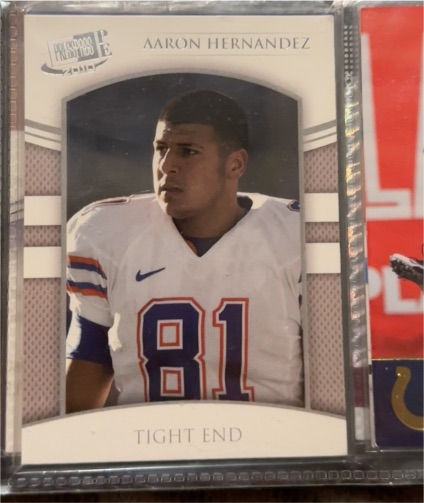 2010 Press Pass PE #24 Aaron Hernandez — front