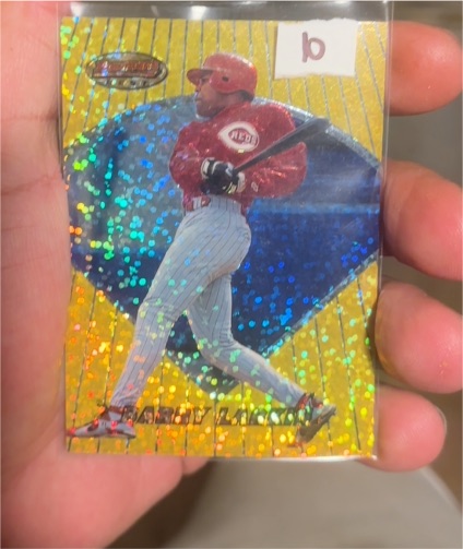 1996 Bowman's Best Atomic Refractor #66 Barry Larkin — front