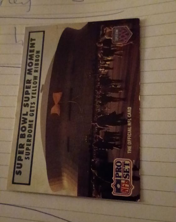 1990 Pro Set Super Bowl Moment #146 Superdome Gets Yellow Ribbon — front