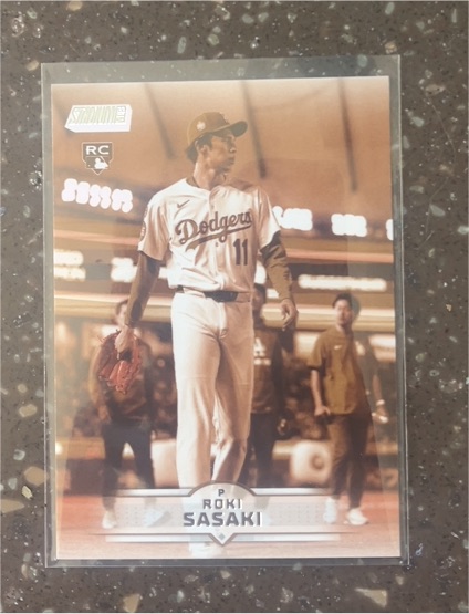 2025 Topps Stadium Club #187 Roki Sasaki Sepia Rookie Card — front