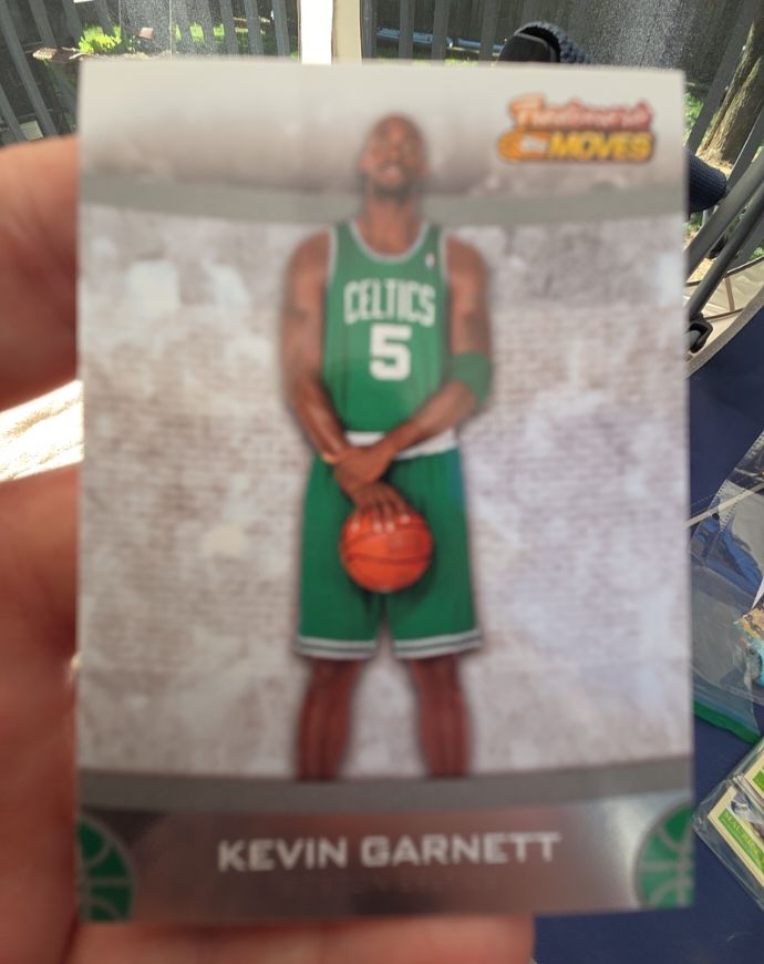 2007-08 Topps Trademark Moves #21 Kevin Garnett — front