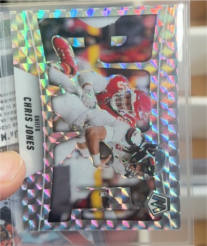 2025 Panini Mosaic Bang! #8 Chris Jones — front