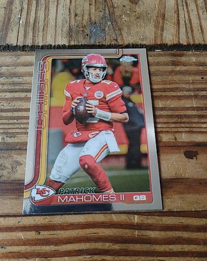 2025 Topps Chrome #148 Patrick Mahomes II — front