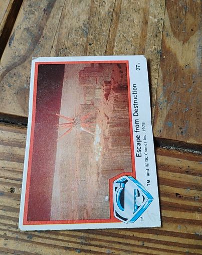 1978 Topps Superman The Movie #27 Escape from Destruction — front