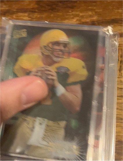 1995 Fleer Ultra #6 Brett Favre Rising Star — front
