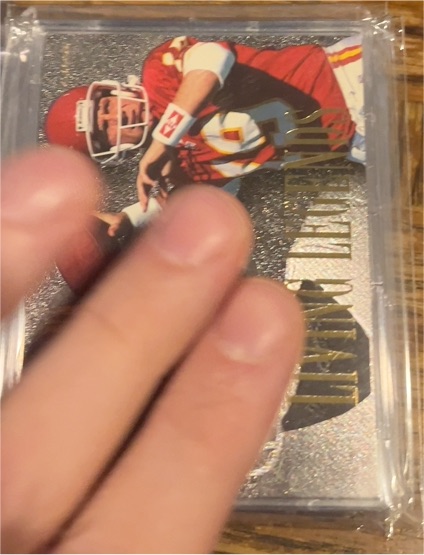 1994 Fleer Living Legends #3 Joe Montana — front