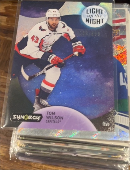 2022-23 Upper Deck Synergy Light Up the Night #LN-TW Tom Wilson — front