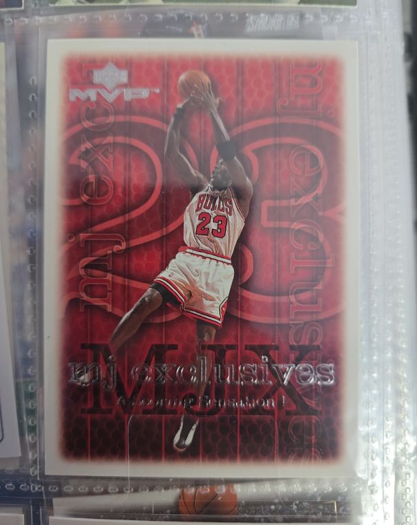 1999-00 Upper Deck MVP #188 Michael Jordan MJ Exclusives — front