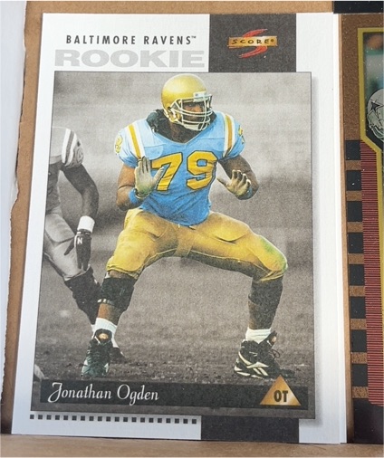 1996 Score #240 Jonathan Ogden Rookie — front