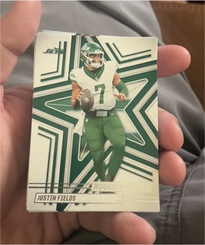 2025 Panini Rookies & Stars #35 Justin Fields — front