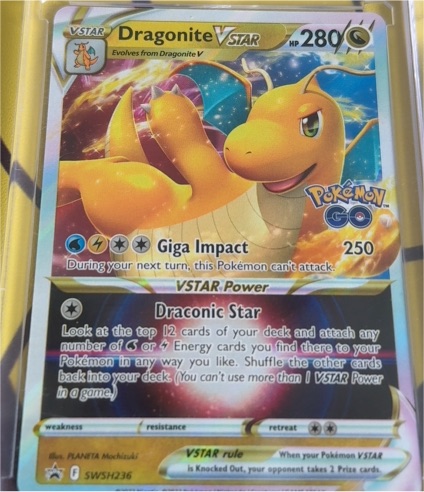 2022 Pokémon TCG SWSH236 Dragonite VSTAR — front