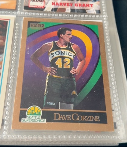 1990 SkyBox #417 Dave Corzine Seattle SuperSonics — front