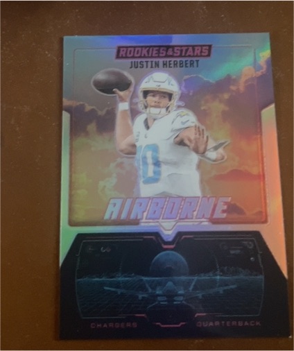 2025 Panini Rookies & Stars Airborne #5 Justin Herbert — front