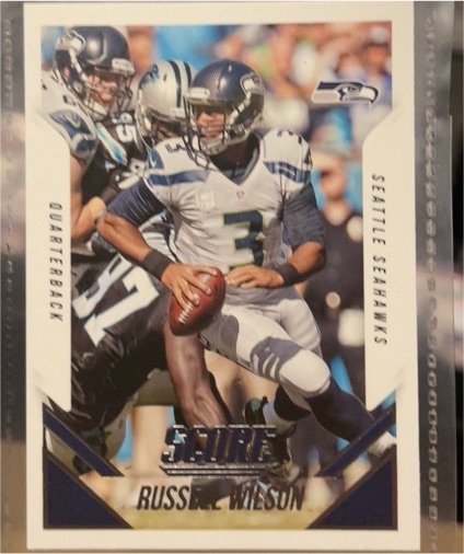 2015 Panini Score #273 Russell Wilson — front