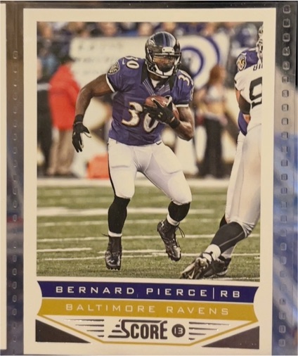 2013 Panini Score #18 Bernard Pierce Baltimore Ravens — front