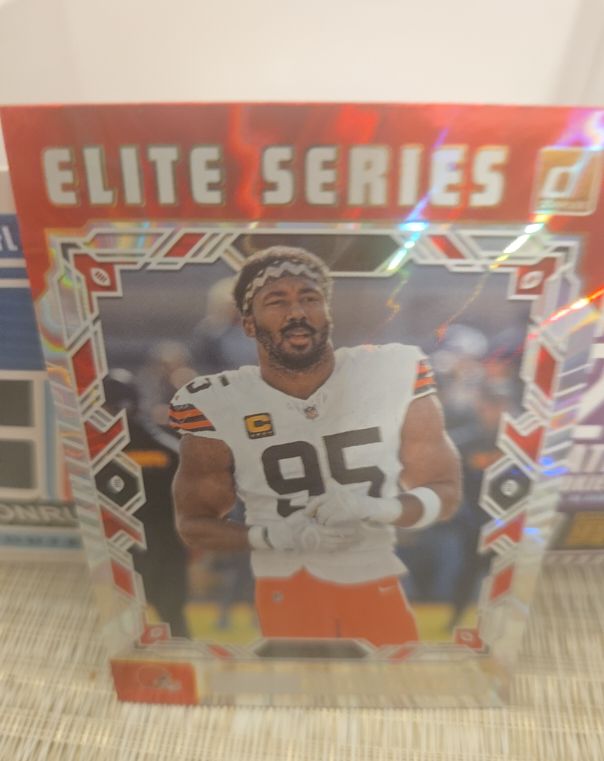 2025 Panini Donruss Elite Series #TES-MGA Myles Garrett — front