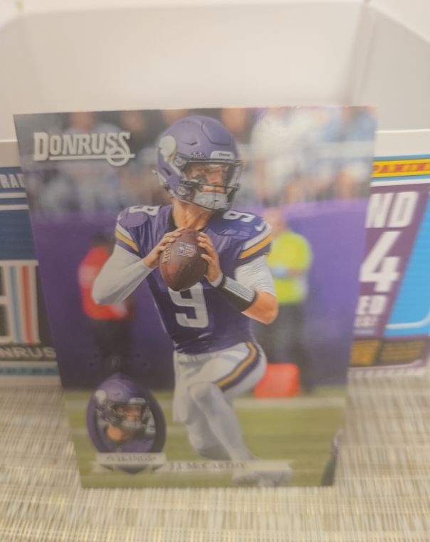 2025 Donruss Retro 1995 #10 J.J. McCarthy — front