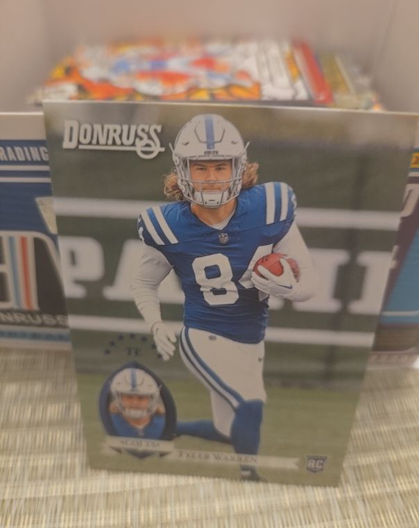 2025 Panini Donruss Retro 1995 #4 Tyler Warren — front