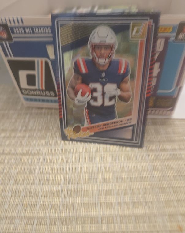 2025 Panini Donruss #16 TreVeyon Henderson — front