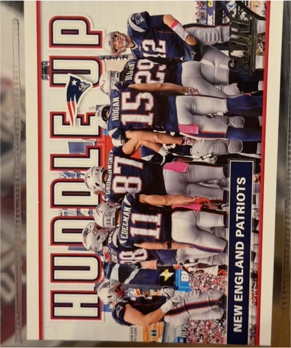 2017 Score #8 New England Patriots Huddle Up Tom Brady — front