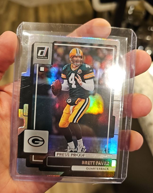 2022 Donruss #102 Brett Favre Press Proof — front