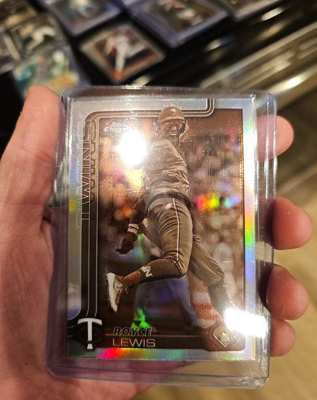 2025 Topps Chrome #254 Royce Lewis Sepia Refractor — front