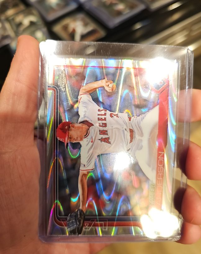 2025 Topps Chrome #227 Tyler Anderson — front