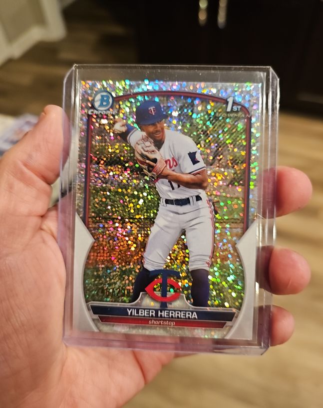 2023 Bowman Chrome Prospects #BCP-86 Yilber Herrera — front