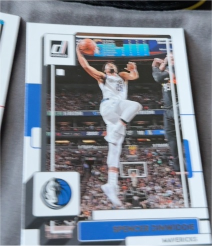 2022-23 Donruss #144 Spencer Dinwiddie Dallas Mavericks — front