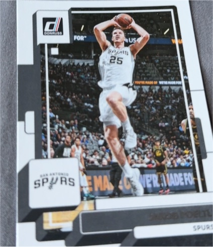 2022 Donruss #172 Jakob Poeltl San Antonio Spurs — front