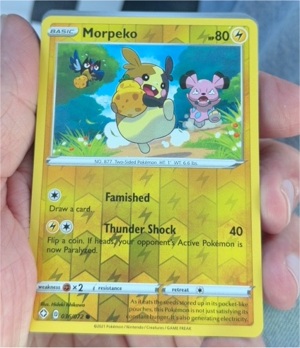 2021 Pokemon Sword & Shield Shining Fates #36 Morpeko — front