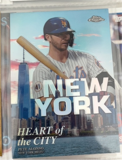 2022 Topps Chrome #HOC-4 Pete Alonso Heart of the City — front