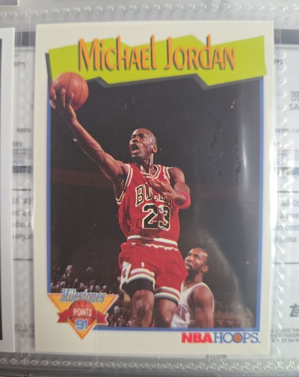 1991-92 NBA Hoops Milestones #317 Michael Jordan — front
